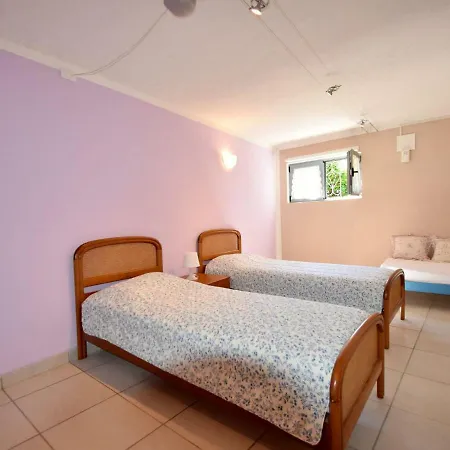 Spacious Holiday With Lake View In Feriehus *