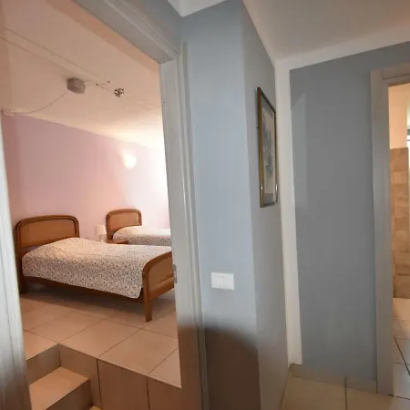 Feriehus Spacious Holiday With Lake View In *