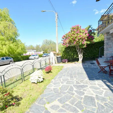 Spacious Holiday With Lake View In *