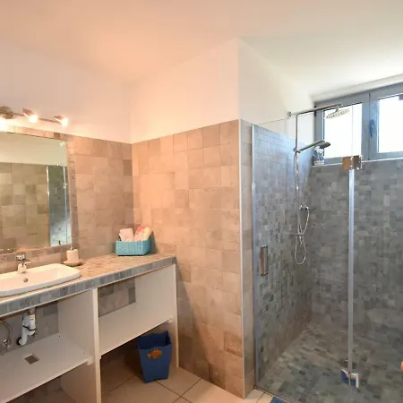 Spacious Holiday With Lake View In * Verbania